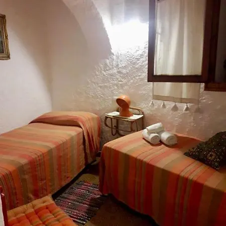 Tre Monti - Vista Mare 8 Posti Letto- Appartement Baja Sardinia